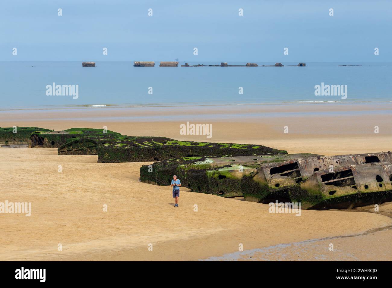 D-Day Pontons am Gold Beach in Arromanches-les-Bains, Normandie, Frankreich Stockfoto