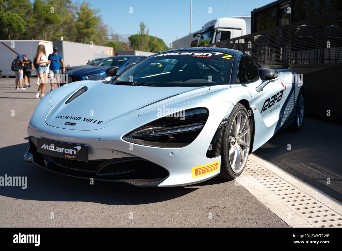 Vorderansicht eines McLaren 720 S Supersportwagens aus der Trophy Europe Stockfoto