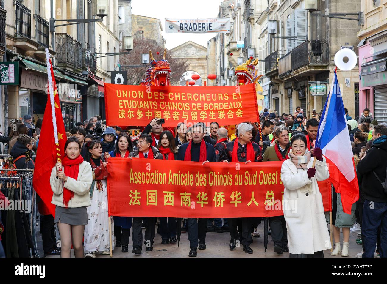 Bordeaux, Frankreich. Februar 2024. © PHOTOPQR/SUD OUEST/Jean Maurice Chacun ; Bordeaux ; 11/02/2024 ; Place de la Victoire, Bordeaux, 11 Février 2024. Célébration du Nouvel an chinois à Bordeaux. Bordeaux, Frankreich, 11. februar 2024 Lunar New Year Celetraed in Frankreich Credit: MAXPPP/Alamy Live News Stockfoto