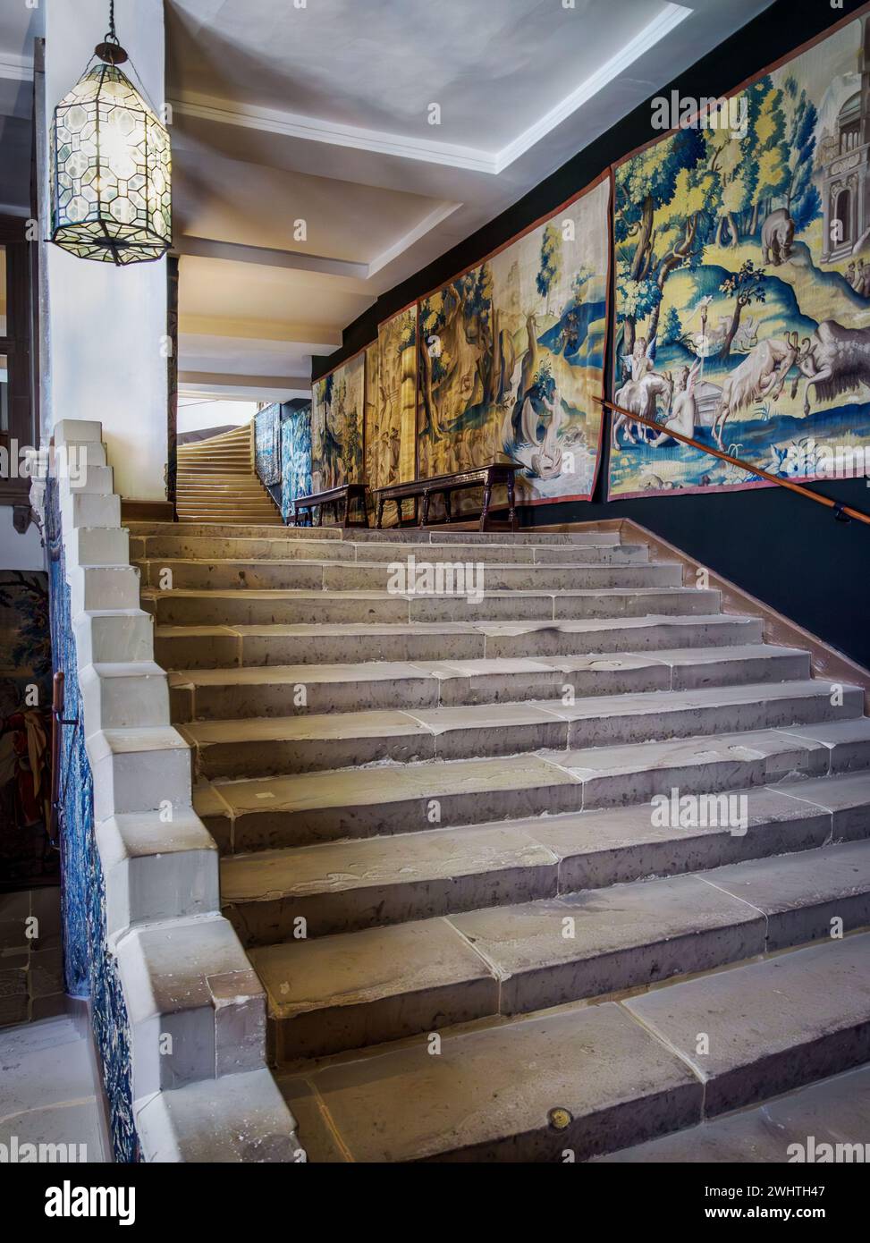 Die große Prozessionstreppe am Sitz der Elizabethan Hardwick Hall von Bess of Hardwick in Derbyshire, Großbritannien Stockfoto