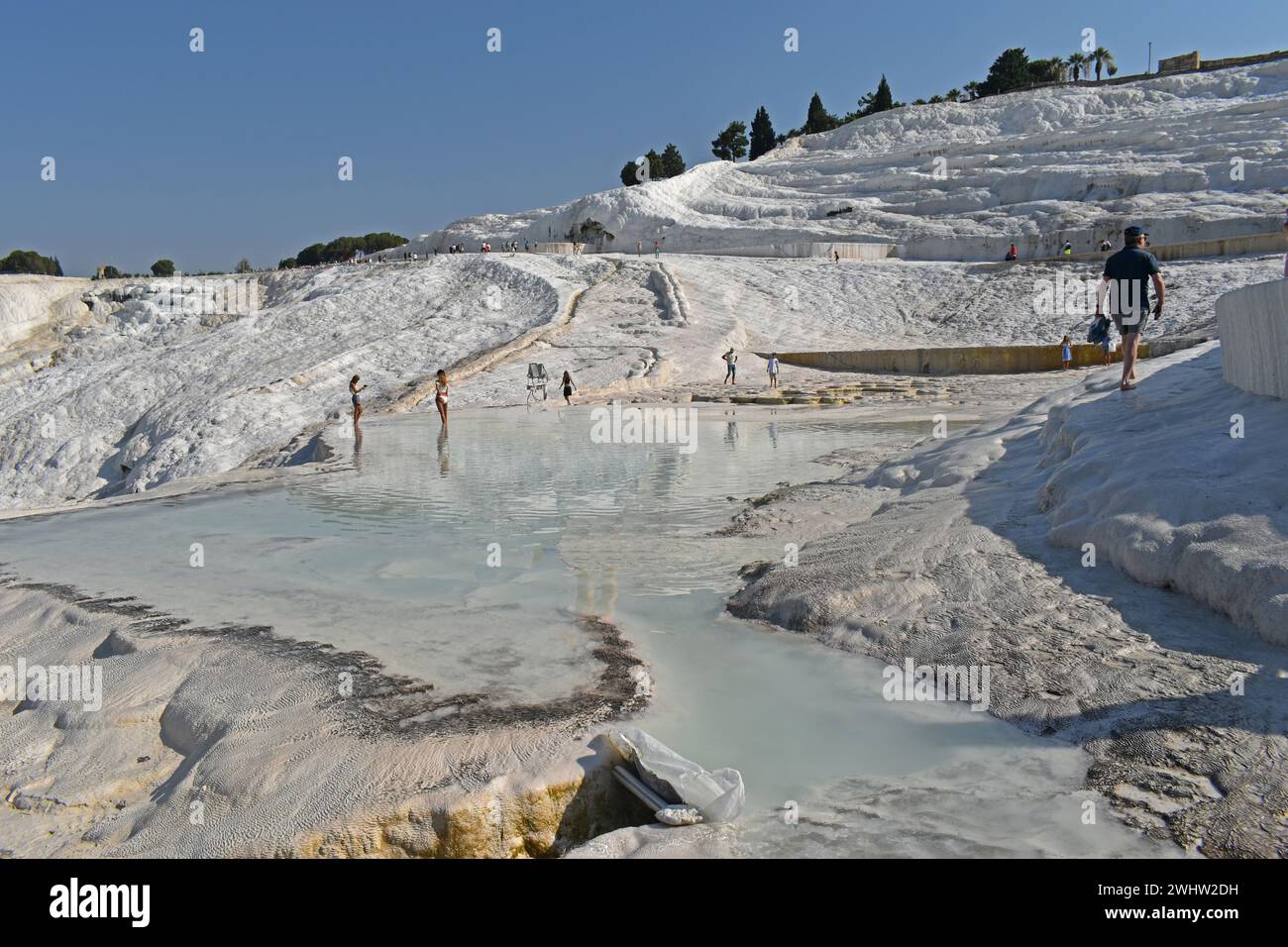 Pamukkale, Türkei. Natürliches Thermalbad „Cotton Castle“ Stockfoto