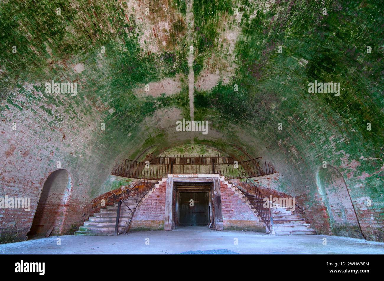 Das Innere des verlassenen Festungslagers Stockfoto