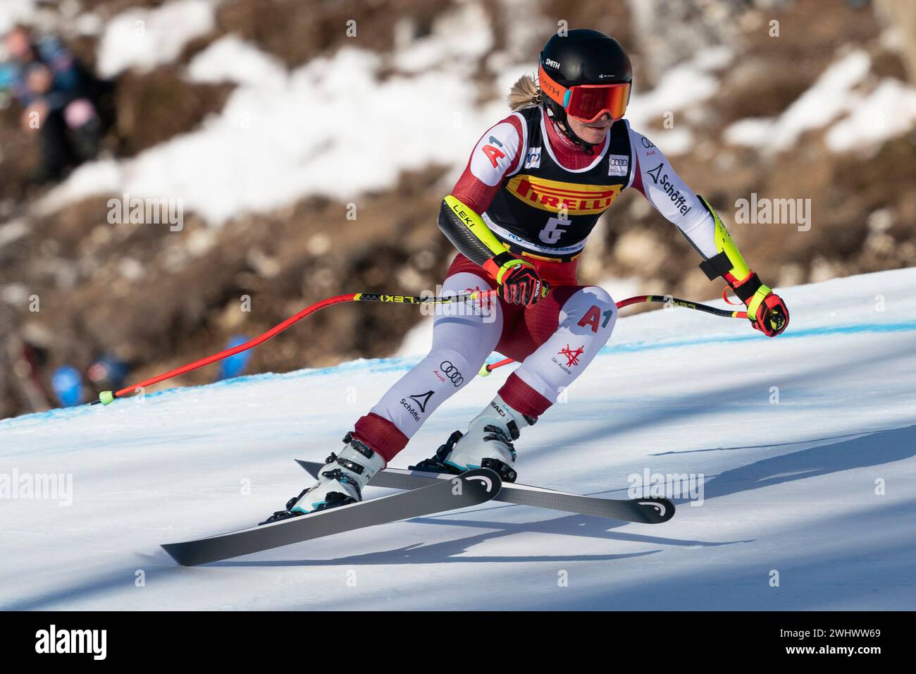 Cortina d’Ampezzo, Italien 28. Januar 2024. RAEDLER Ariane (Aut) tritt beim Audi FIS Ski World Cup Frauen Super-G Rennen auf Olympia an Stockfoto