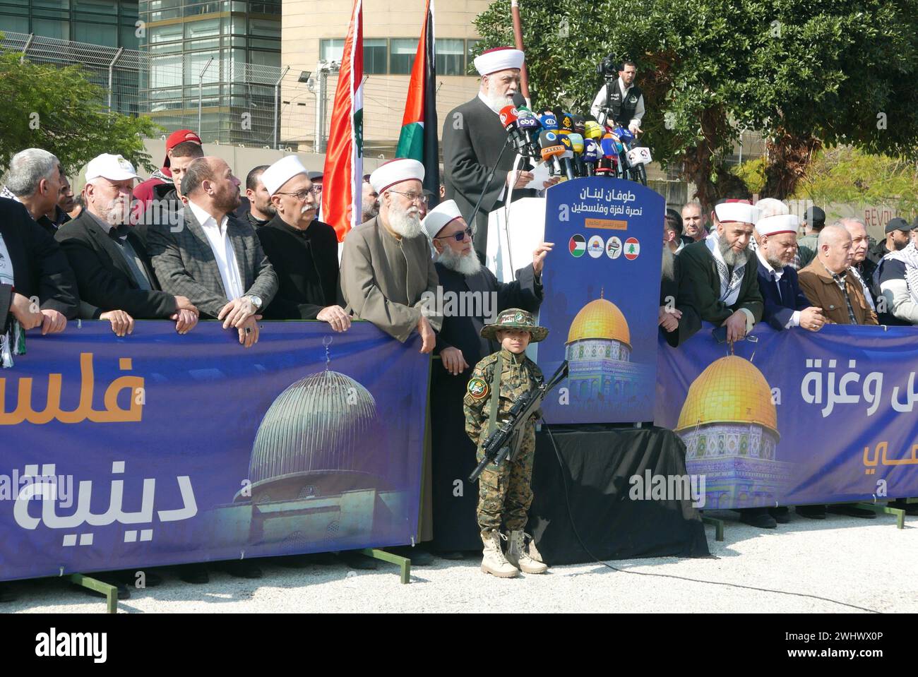 Beirut, Libanon. Februar 2024. Ein Schuss propalästinensischer Proteste in Beirut, Libanon, 11. Februar 2024. (Foto: Elisa Gestri/SIPA USA) Credit: SIPA USA/Alamy Live News Stockfoto