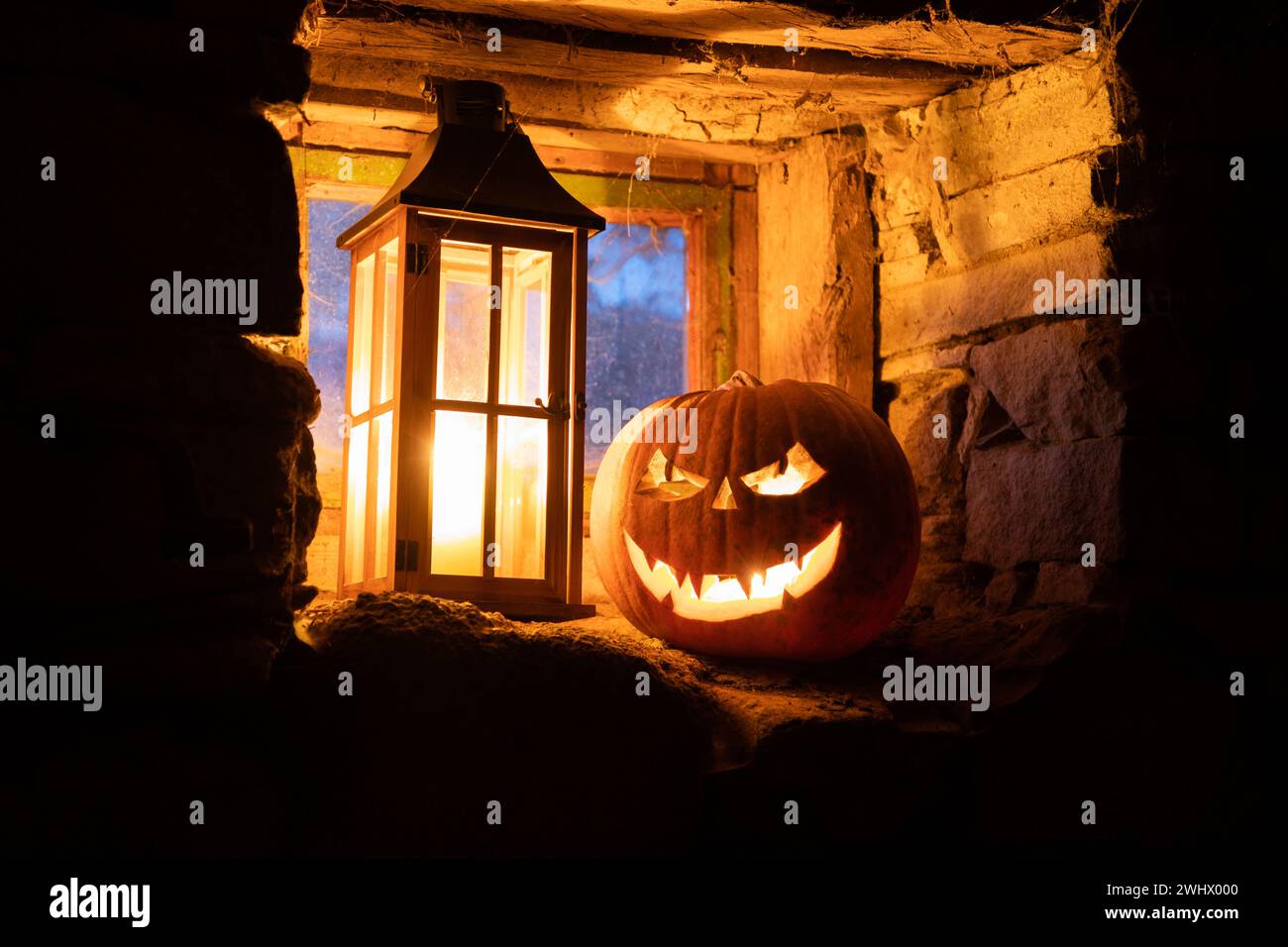 Gruseliger Jack'o'Laterne Halloween Kürbis Stockfoto