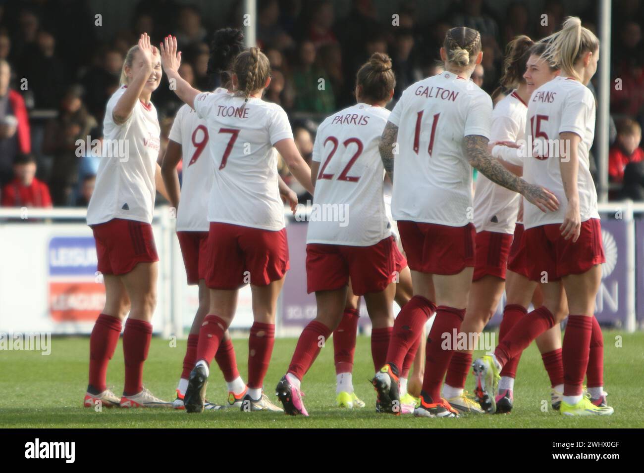 Ella Toone (7) erzielt und feiert das Tor Southampton FC Women gegen Manchester United Women Adobe Women's FA Cup im Silverlake Stadium Stockfoto