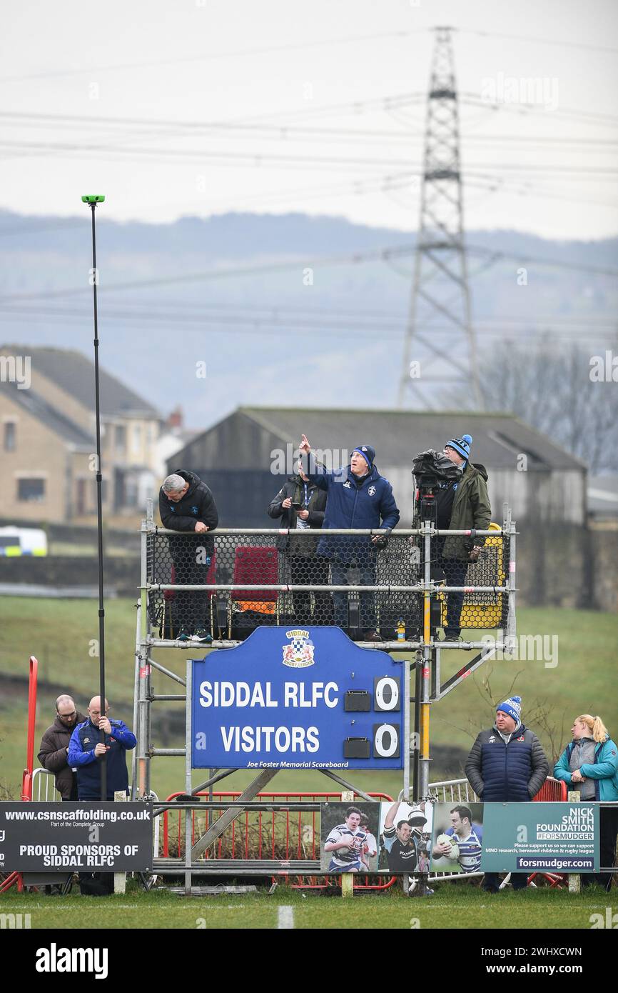 Halifax, England - 7. Februar 2024 - Wakefield Trinity Medienteam. Rugby League Challenge Cup, Siddal ARLFC vs Wakefield Trinity in Chevinedge (Siddal Sports and Community Centre), Halifax, UK Dean Williams Stockfoto