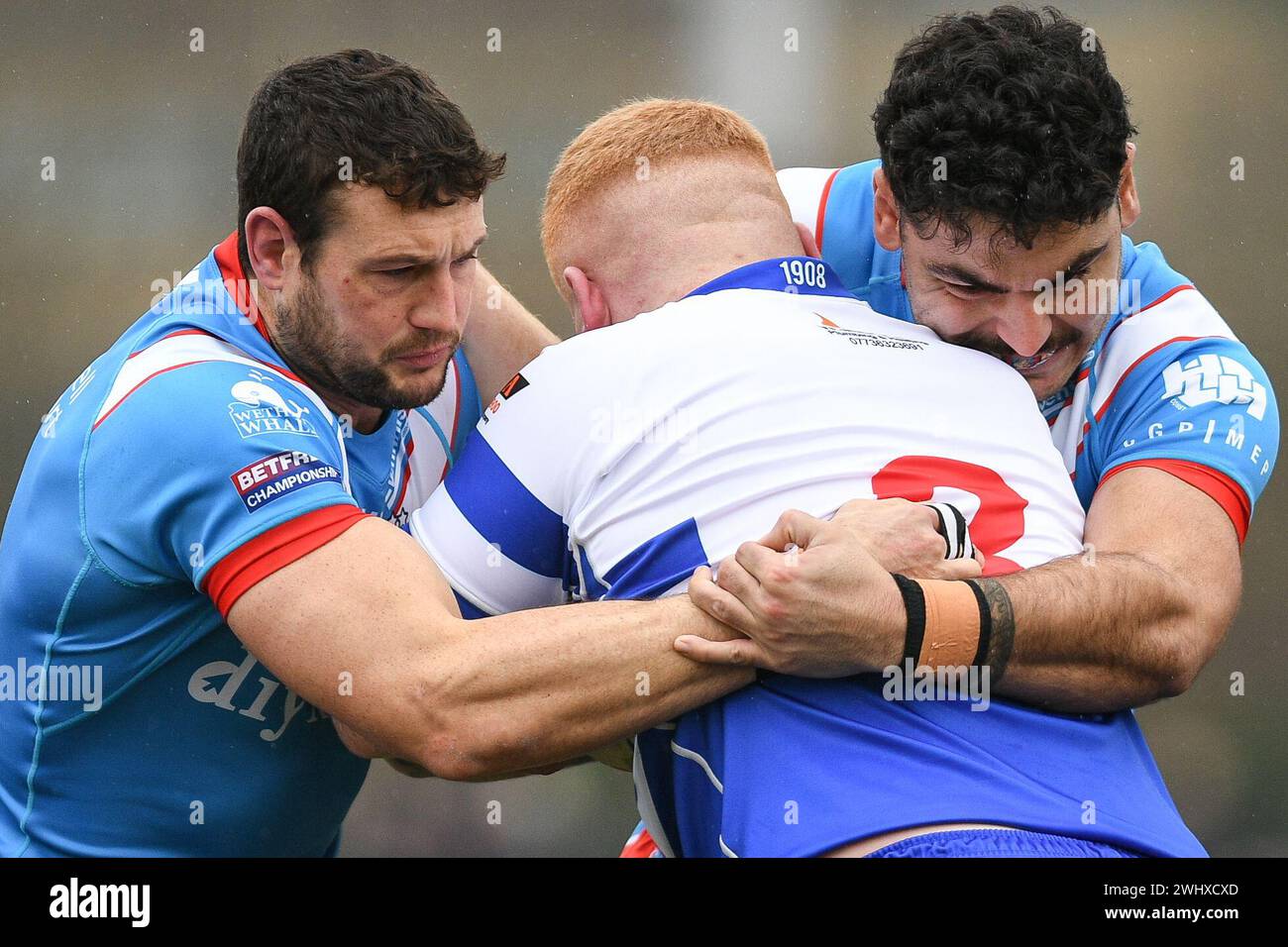 Halifax, England - 7. Februar 2024 - Wakefield Trinity's Jay Pitts und Mathieu Cozza, Rugby League Challenge Cup, Siddal ARLFC gegen Wakefield Trinity in Chevinedge (Siddal Sports and Community Centre), Halifax, UK Dean Williams Stockfoto