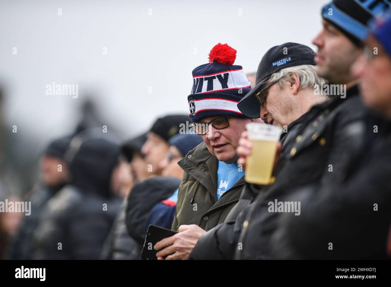 Halifax, England - 7. Februar 2024 - Wakefield Trinity Fans. Rugby League Challenge Cup, Siddal ARLFC vs Wakefield Trinity in Chevinedge (Siddal Sports and Community Centre), Halifax, UK Dean Williams Stockfoto