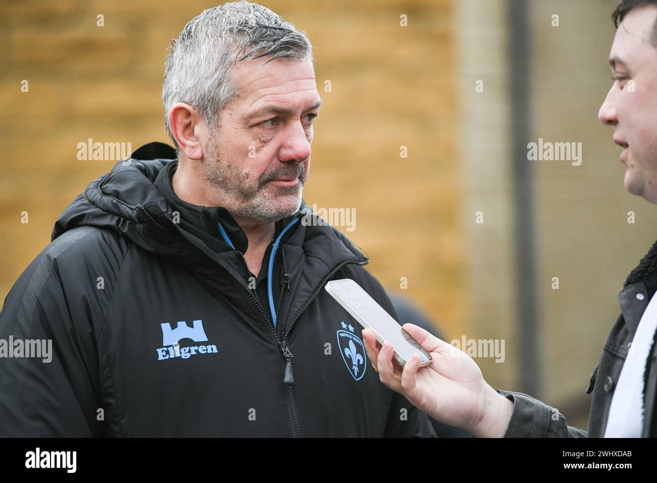 Halifax, England - 7. Februar 2024 - Darryl Powell Head Coach von Wakefield Trinity spricht mit den Medien. . Rugby League Challenge Cup, Siddal ARLFC vs Wakefield Trinity in Chevinedge (Siddal Sports and Community Centre), Halifax, UK Dean Williams Stockfoto