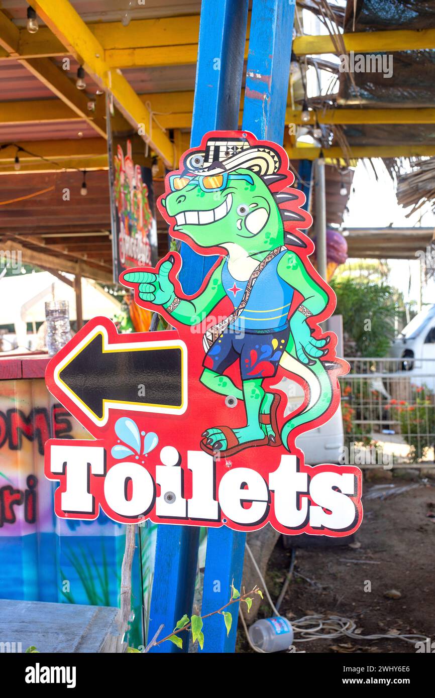 Restaurant-WC-Schild in Casibari Felsformationen, Paradera, Aruba, ABC-Inseln, Leeward Antilles, Karibik Stockfoto