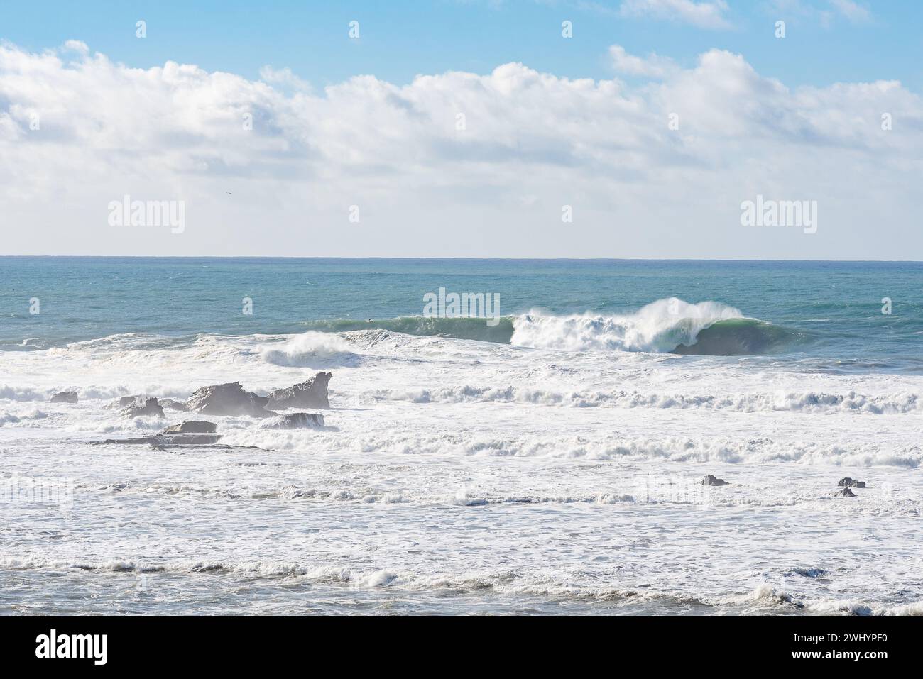 Zuschauer, Mavericks, Big Wave Surfen, Am Meer, An Der Küste, Surfbeobachter, Extremsport, Adrenalin Stockfoto