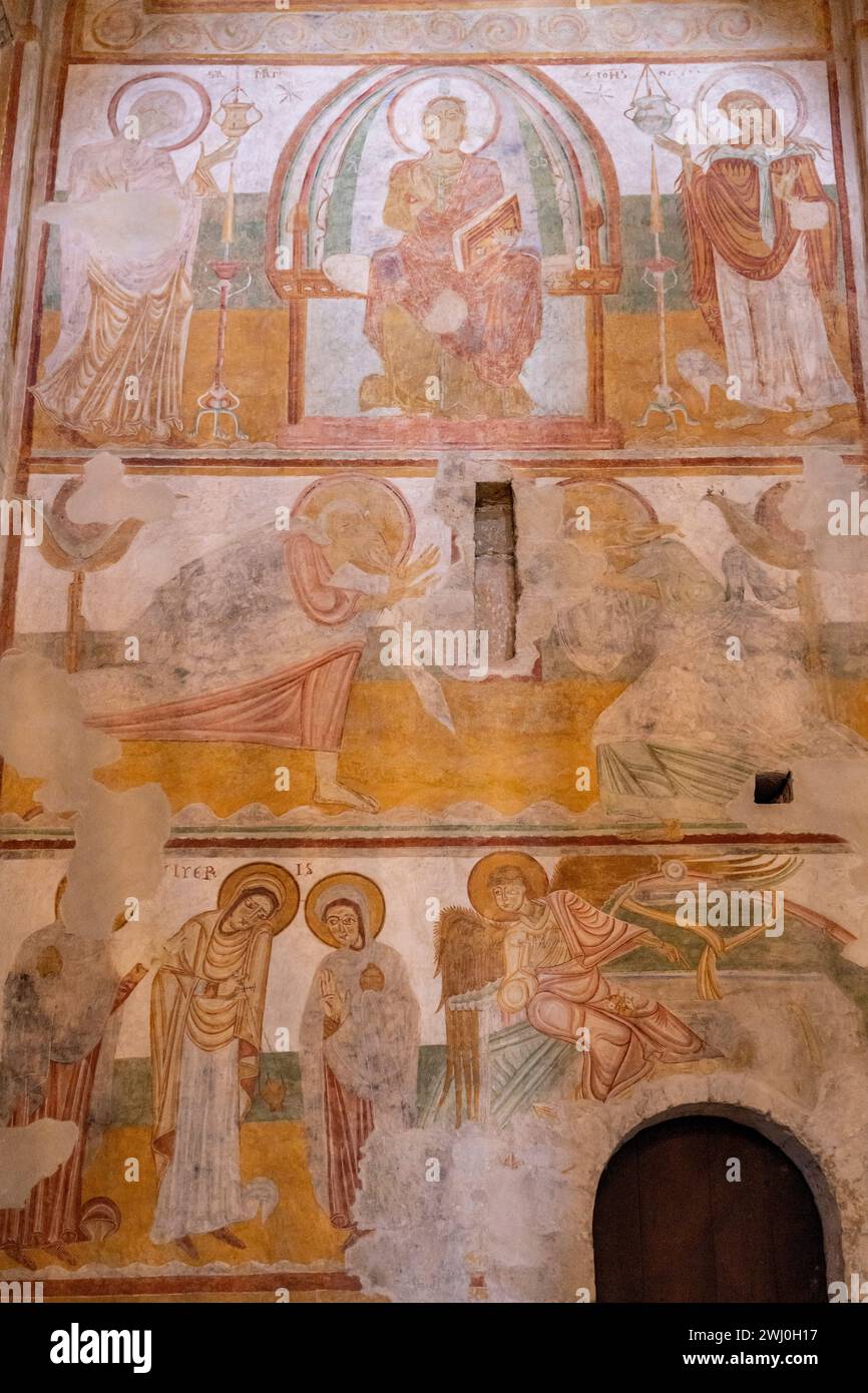 Romanische Gemälde, die sich auf den Zyklus der Auferstehung Christi beziehen Stockfoto
