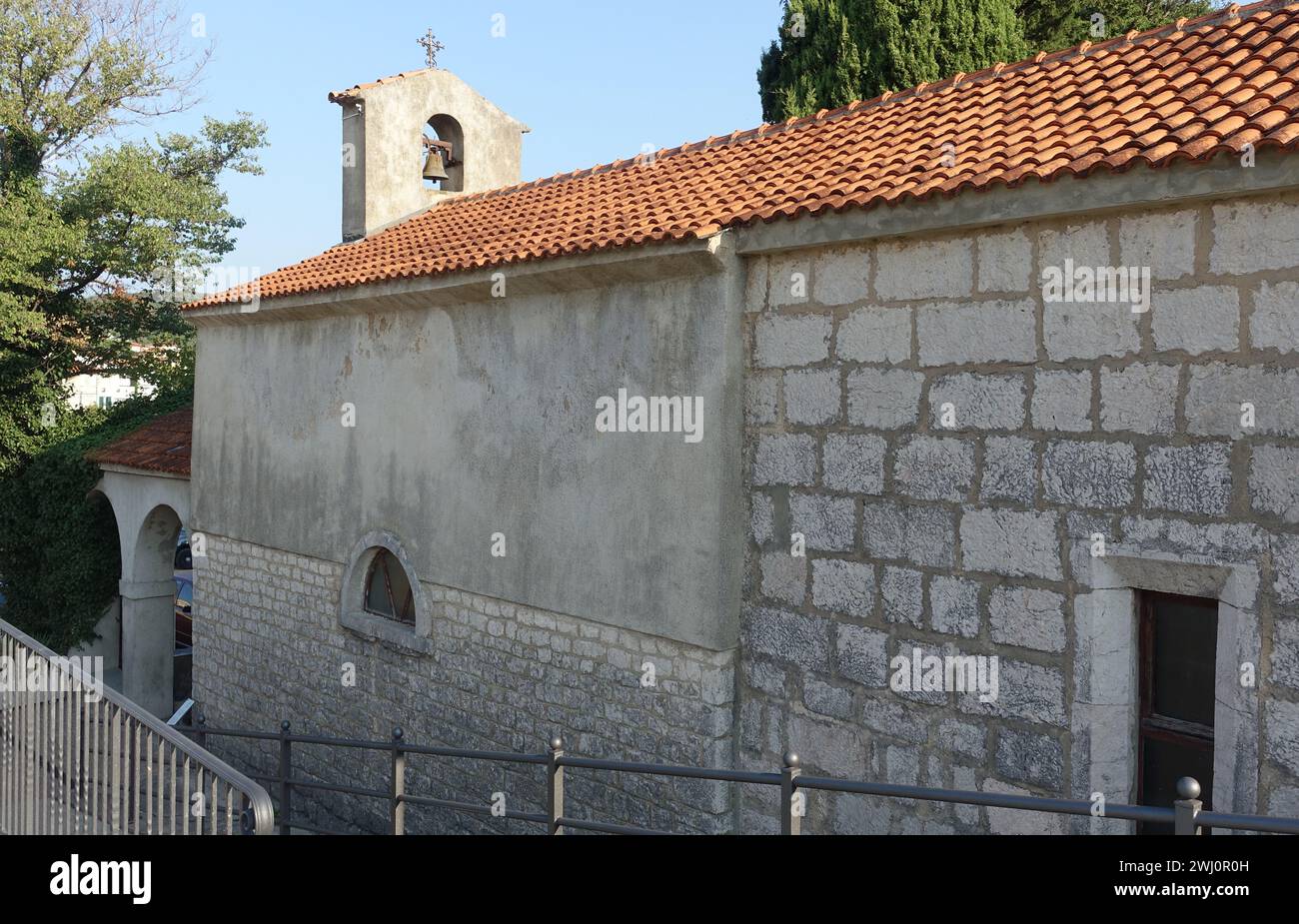 Kirche St. Johannes der Täufer in Vrbnik Stockfoto Kirche St. Johannes der Täufer in Vrbnik Stockfoto