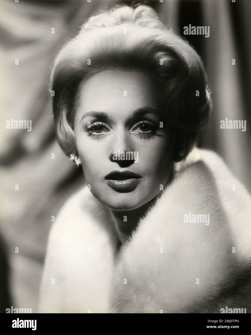 Schauspielerin Tippi Hedren (Werbefoto von 1963) - berühmt für die Hauptrollen in Hitchcocks „Birds“ und „Marnie“. Stockfoto