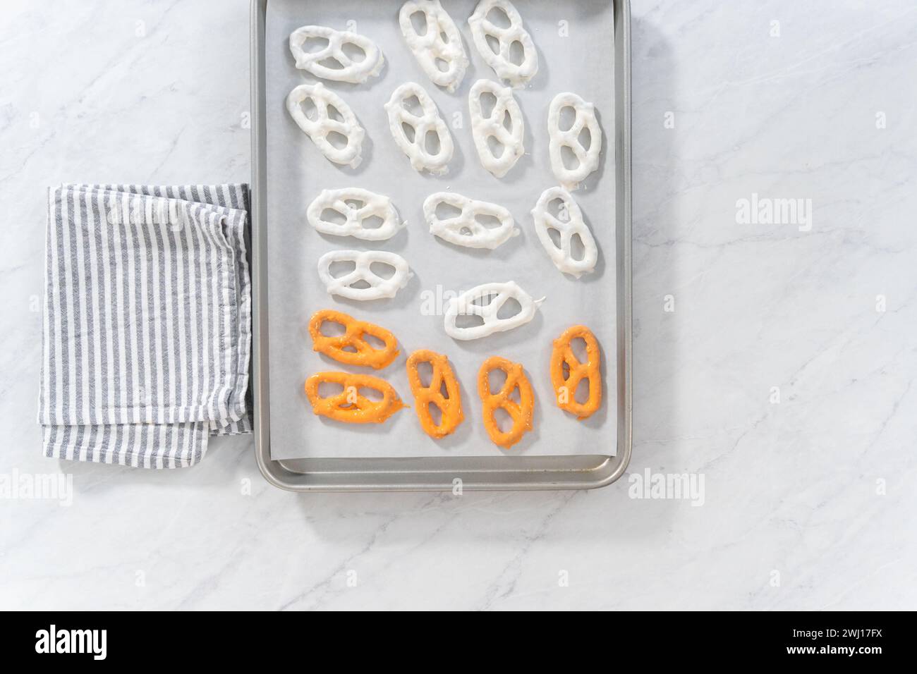 Pretzel Twist Mit Schokoladenüberzogene Gourmet-Spezialitäten Stockfoto