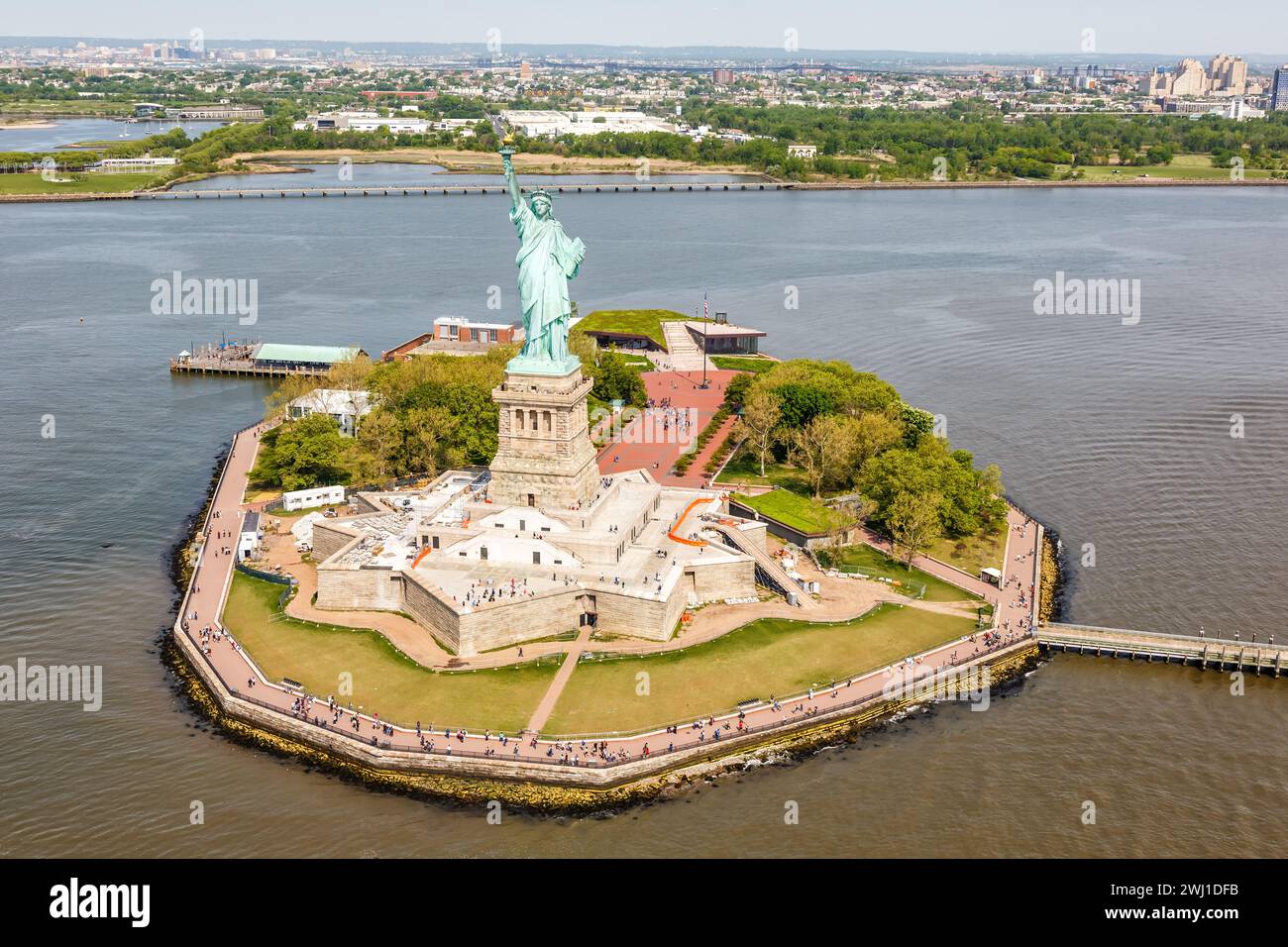 New York City Freiheitsstatue aus der Luft in den USA Stockfoto