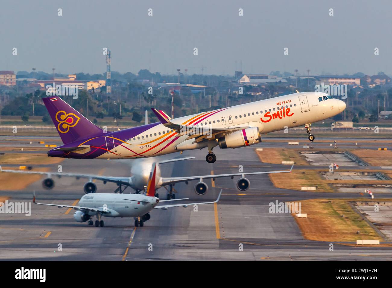 Thai Smile Airbus A320 Flugzeug Flughafen Bangkok Suvarnabhumi in Thailand Stockfoto