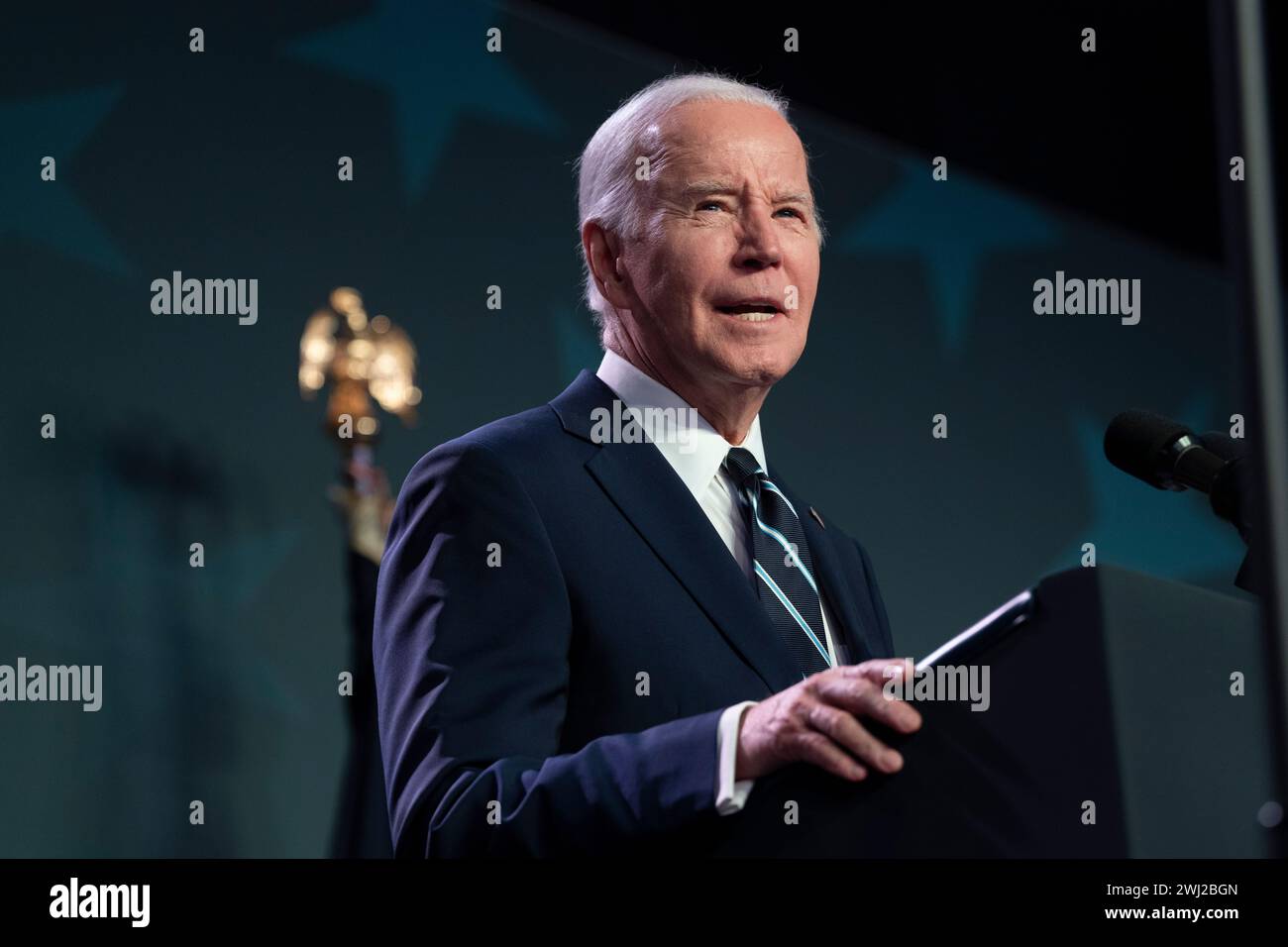 US-Präsident Joe Biden hält eine Rede auf der Legislativkonferenz der National Association of Counties in Washington, DC, am 12. Februar 2024. Quelle: Chris Kleponis / Pool/SIPA USA Stockfoto