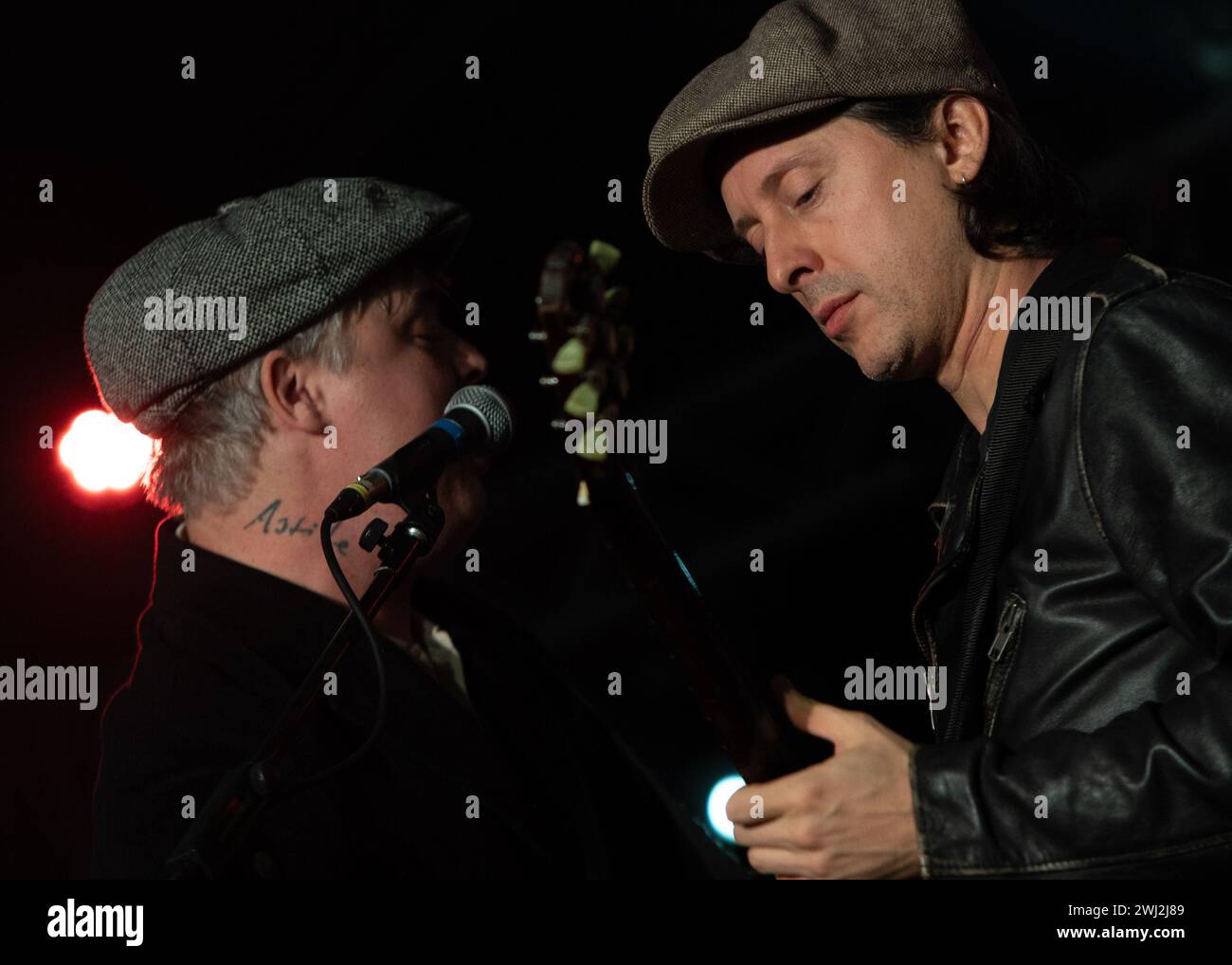 Southampton, Großbritannien. Februar 2024. Libertines Peter Doherty und Carl Barat spielen einen akustischen Aufwärmkonzert in den Engine Rooms und werben für ihr Album All Quiet on the Eastern Esplanade. Cristina Massei/Alamy Live News Stockfoto