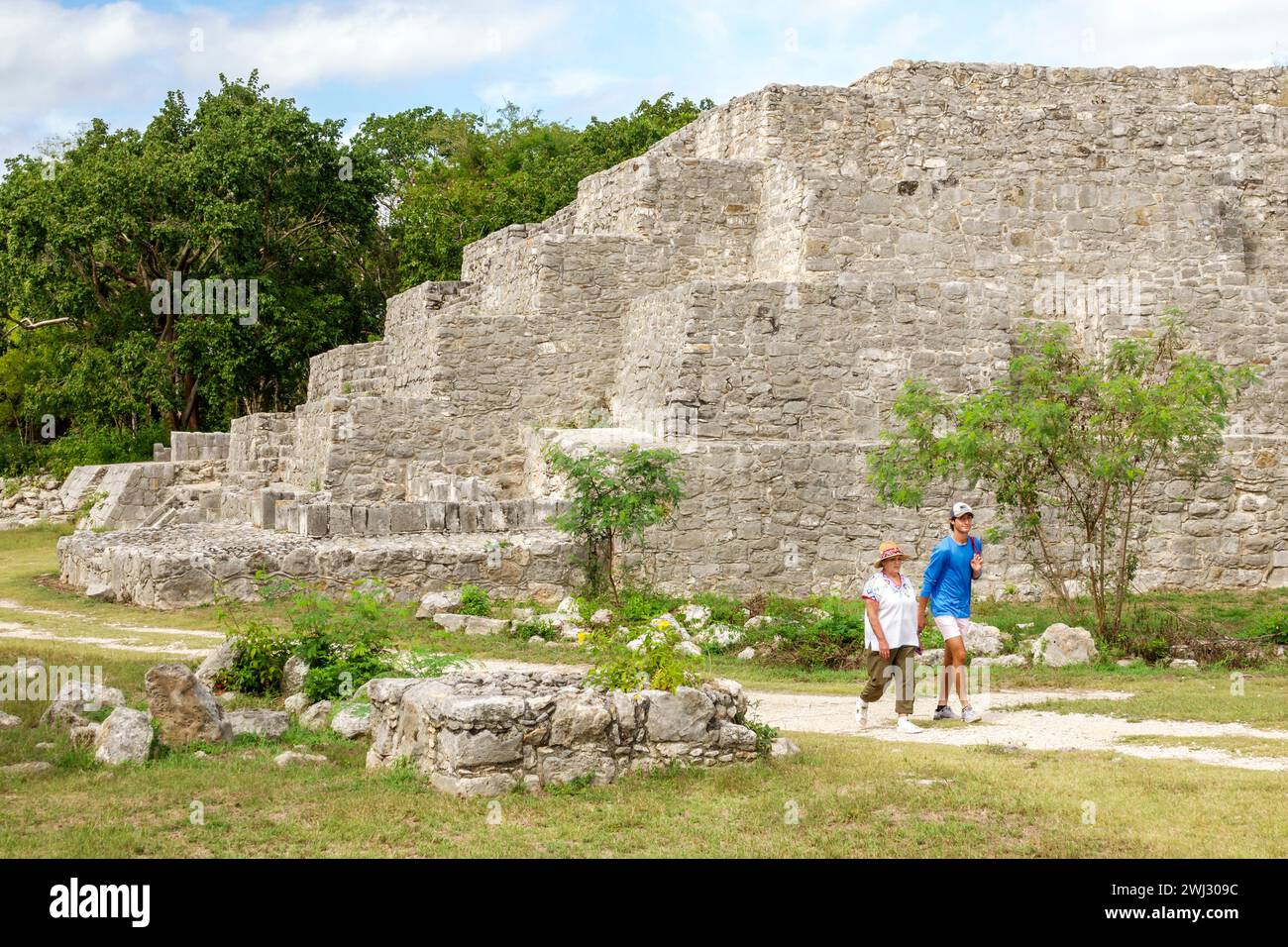 Merida Mexico, Dzibilchaltun Archäologische Zone Nationalpark, Maya Zivilisation Stadt Ruinen, Zona Arqueologica de Dzibilchaltun, Struktur 36 Felsen Stockfoto