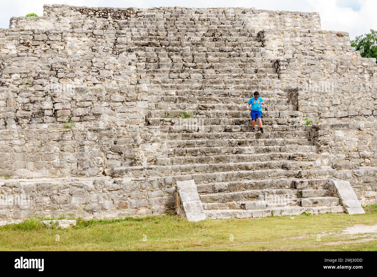 Merida Mexico, Dzibilchaltun Archäologische Zone Nationalpark, Maya Zivilisation Stadt Ruinen, Zona Arqueologica de Dzibilchaltun, Struktur 36 Felsen Stockfoto