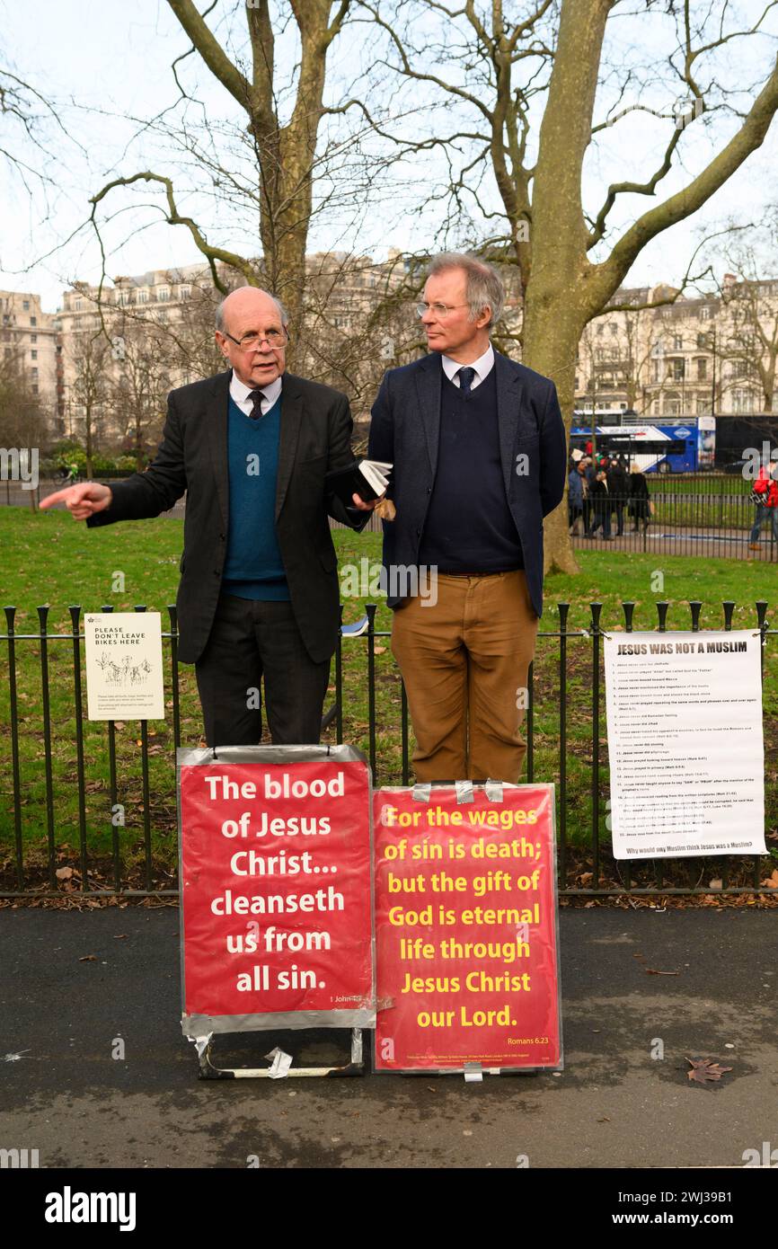 Ein christlicher Prediger, Speakers' Corner, Hyde Park, London. Speakers' Corner ist ein traditioneller Open-Air-Veranstaltungsort, an dem Menschen ihre Ansichten äußern. Peo Stockfoto