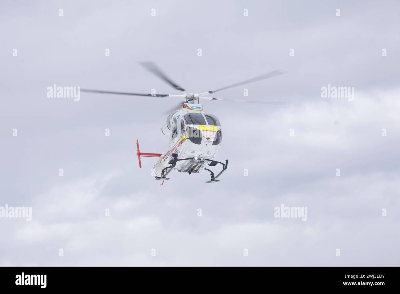 12.02.2024, Zauchensee, AUT, unterwegs in Salzburg, Themenbild, Verschiedene Themenbilder, Symbolbild, Notarzthubschrauber, im Bild Rettungshubschrauber, Notarzthubschrauber, erste Hilfe, Martin, Flugrettung, *** 12 02 2024, Zauchensee, AUT, unterwegs in Salzburg, Themenbild, verschiedene Themenbilder, Symbolbild, Nothubschrauber, auf dem Bild Rettungshubschrauber, Notfallhubschrauber, erste Hilfe, Martin, Luftrettung, Stockfoto