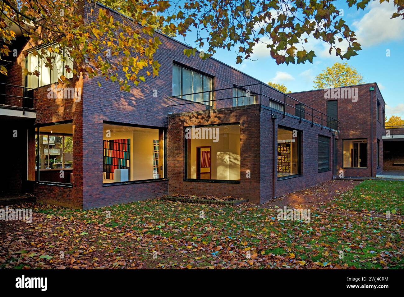 Haus lange von Ludwig Mies van der Rohe im Stil der klassischen Moderne, Krefeld, Deutschland, Europa Stockfoto