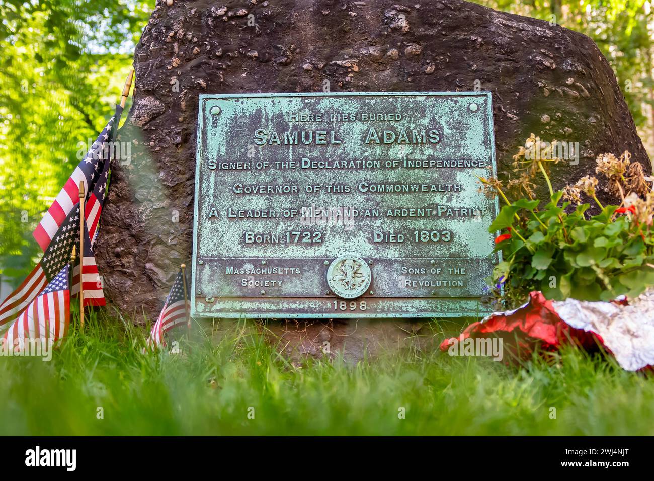 Heilige Stätten: Erkunden Sie Samuel Adams' letzte Ruhestätte im historischen Boston, MA Stockfoto