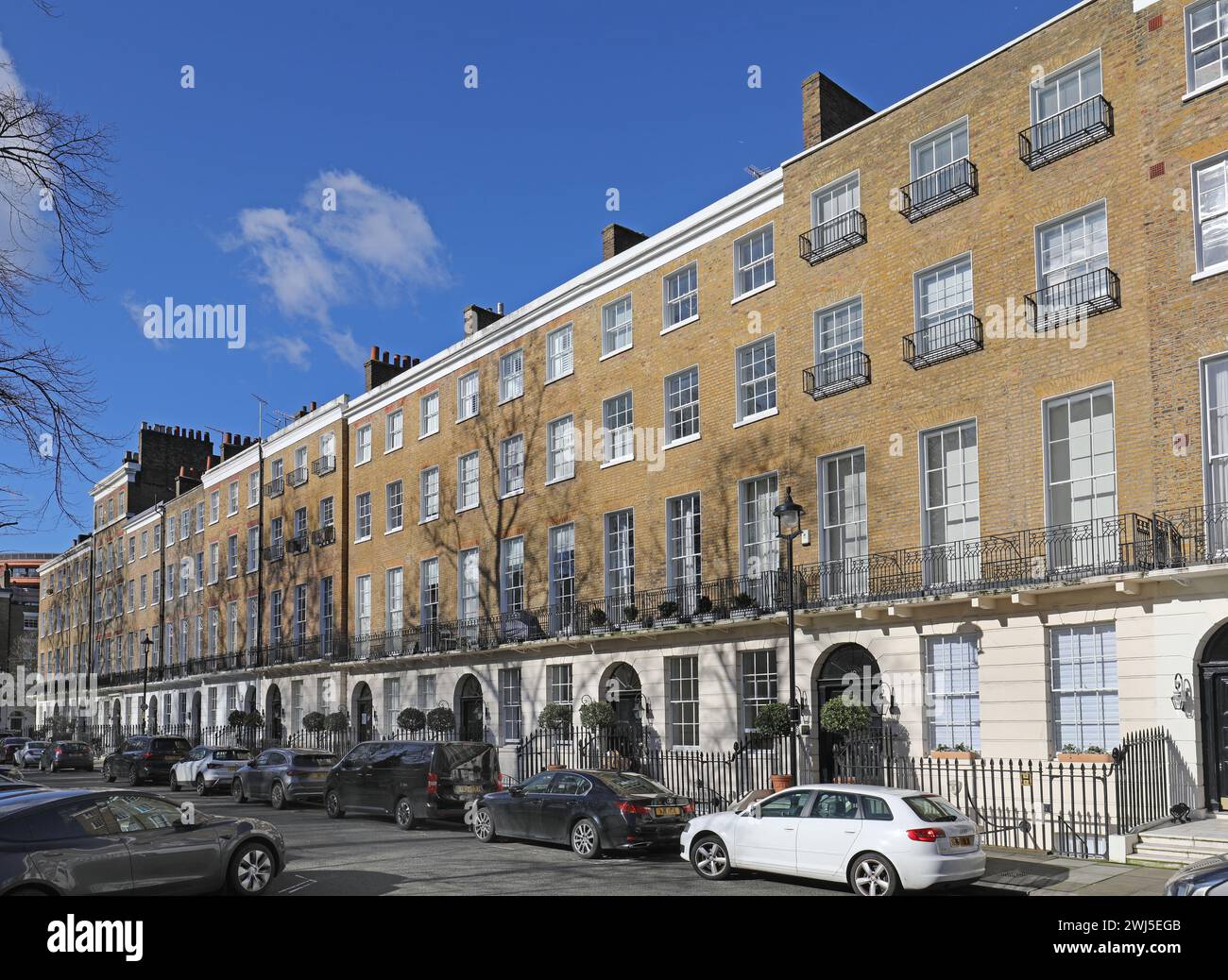 Nordseite des Dorset Square, einem georgianischen Gartenplatz im Stadtteil Marylebone in London, Großbritannien Stockfoto