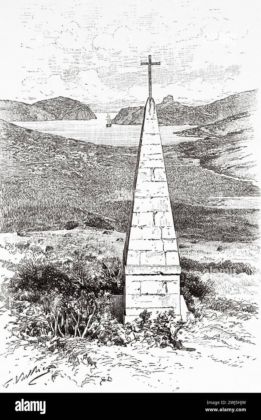 Denkmal zum Gedenken an tote französische Gefangene, Insel Cabrera. Mallorca. Baleareninsel, Spanien. Ausflug zu den Balearen Menorca und Cabrera 1888 mit Gaston Charles Vuillier (1845 - 1915) Le Tour du Monde 1890 Stockfoto