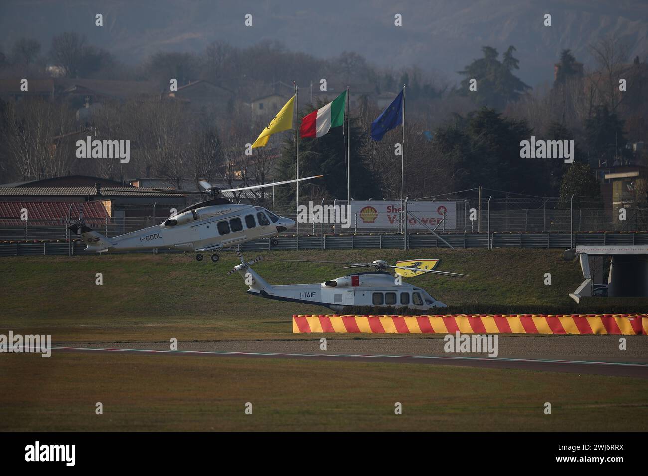 Ferrari Elicopter während des Shakedowns mit dem neuen Ferrari SF-24 für die F1-Saison 2024, 13. Februar 2024 Stockfoto