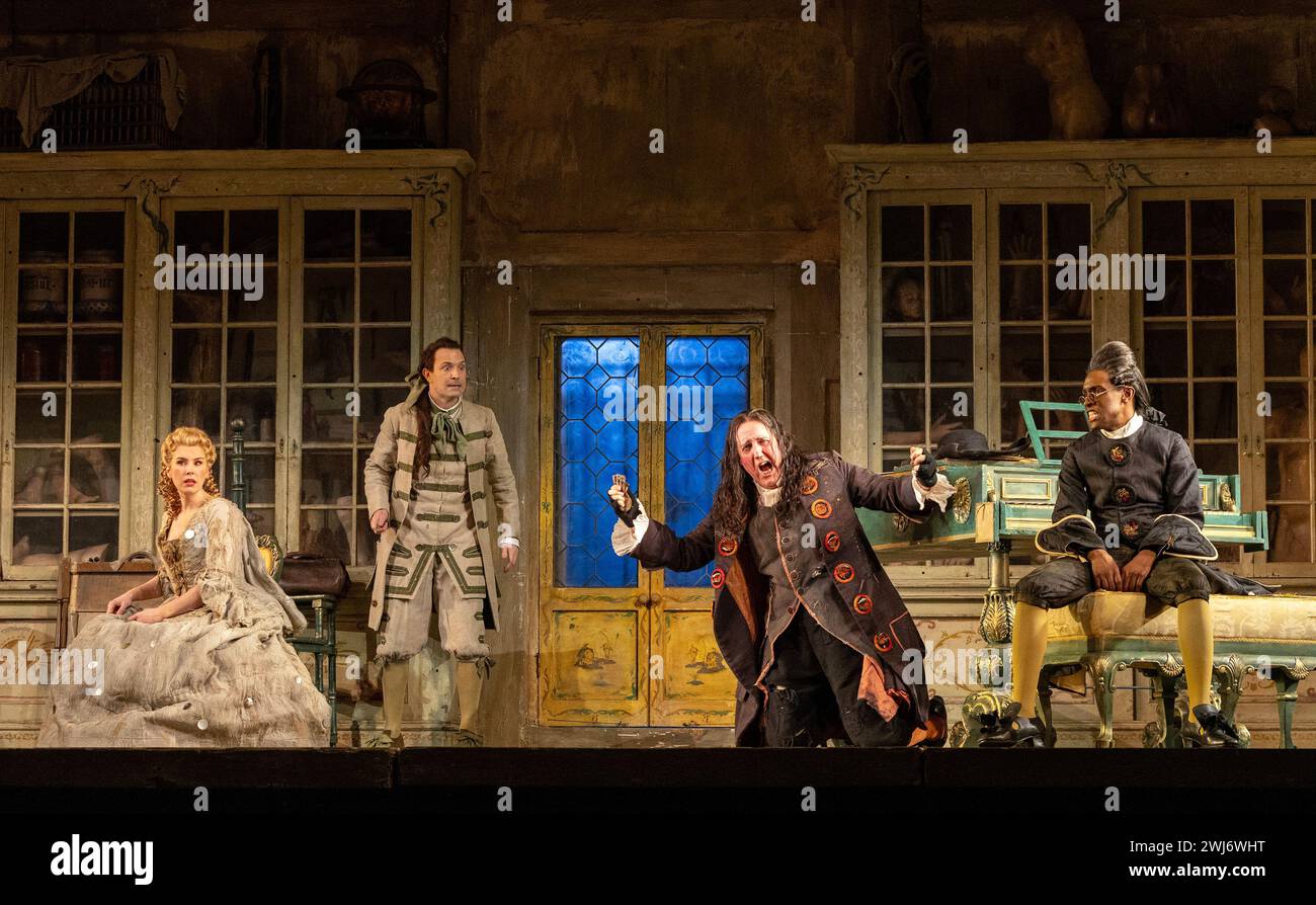 l-r: Anna Devin (Rosina), Charles Rice (Figaro), Alastair Miles (Don Basilio), Innocent Masuku (Graf Almaviva) im BARBIER VON SEVILLA an der English National Opera (ENO), London Coliseum, London WC2 12/02/2024 Musik: Gioachino Rossini Libretto: Cesare Sterbini Dirigent: Roderick Cox Design: Tanya McCallin Original Beleuchtung: Tom Manners Stockfoto