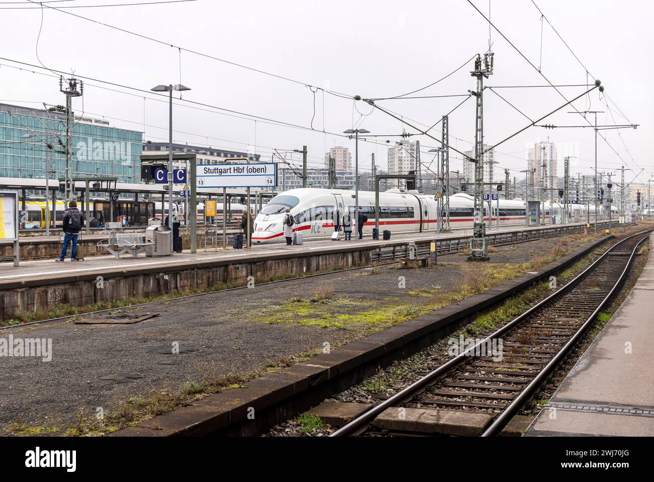 Schne Stuttgart Hauptbahnhof Ankunft Ebenbild