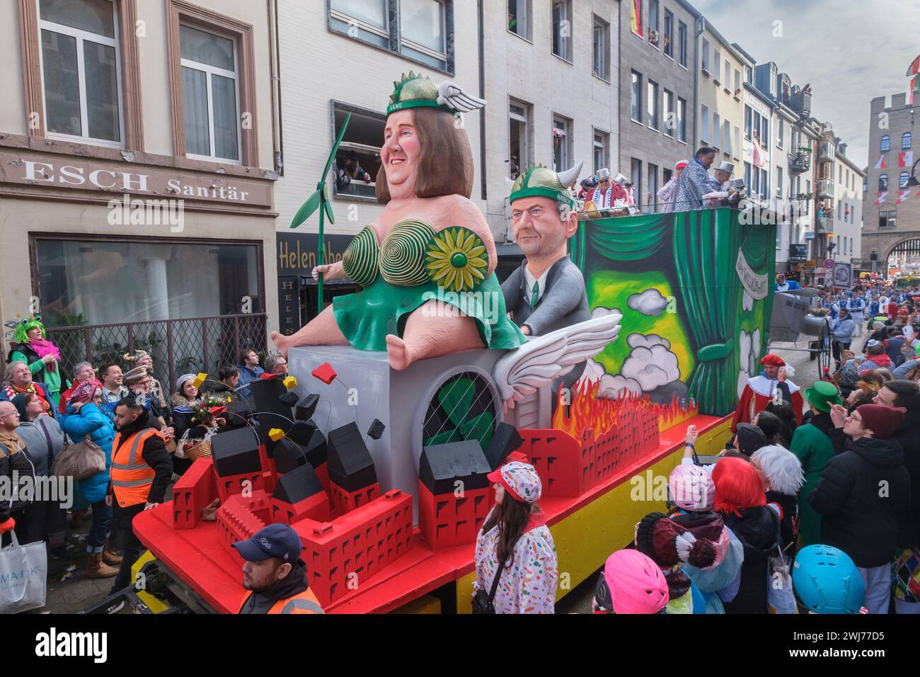 Karneval, Rosenmontag in Kšln, Satire auf grŸne Politik *** Karneval, Rosenmontag in Köln, Satire auf grüne Politik Stockfoto