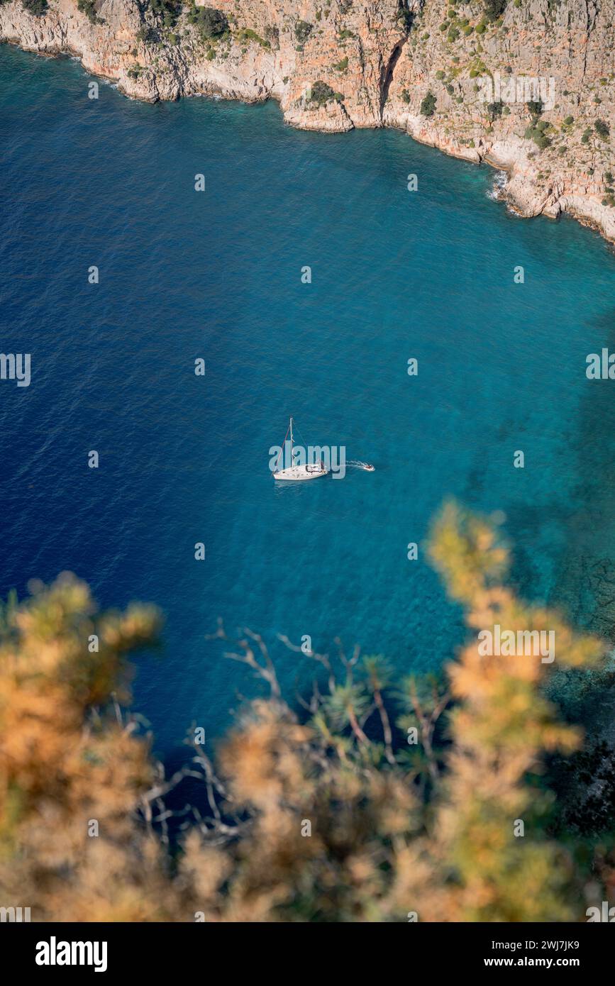Verstecktes Juwel des Mittelmeers: Entdecken Sie die ruhige Schönheit und das Abenteuer des Lykischen Pfades hier können Sie das Schmetterlingstal sehen! Stockfoto