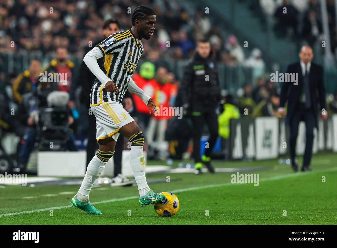 Samuel Iling-Junior von Juventus FC wurde 2023/24 während des Fußballspiels der Serie A zwischen Juventus FC und Udinese Calcio im Allianz Stadium in Aktion gesehen. Juventus 0 : 1 Udinese Calcio. Stockfoto