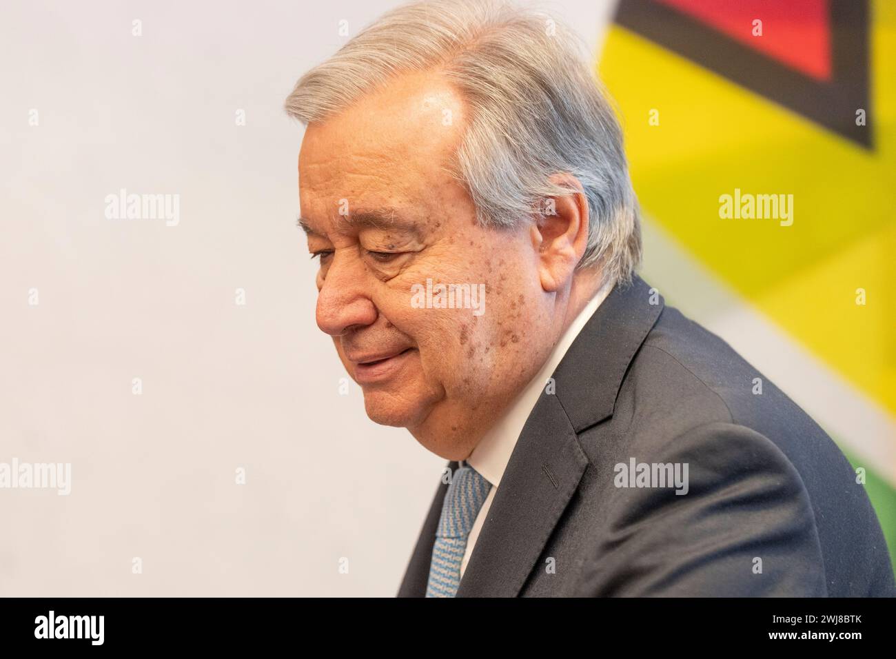 Der Generalsekretär Antonio Guterres trifft sich am 13. Februar 2024 mit Mohamed Irfaan Ali, dem Präsidenten der kooperativen Republik Guyana, im Hauptquartier der Vereinten Nationen in New York Stockfoto