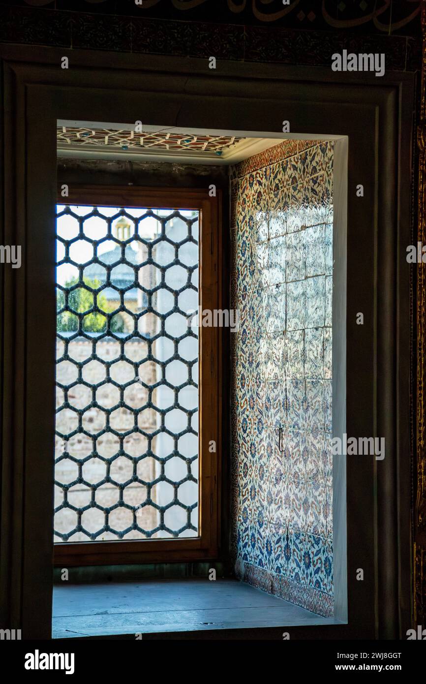 Fenster, Harem, Topkapi Palace, Istanbul, Türkei Stockfoto