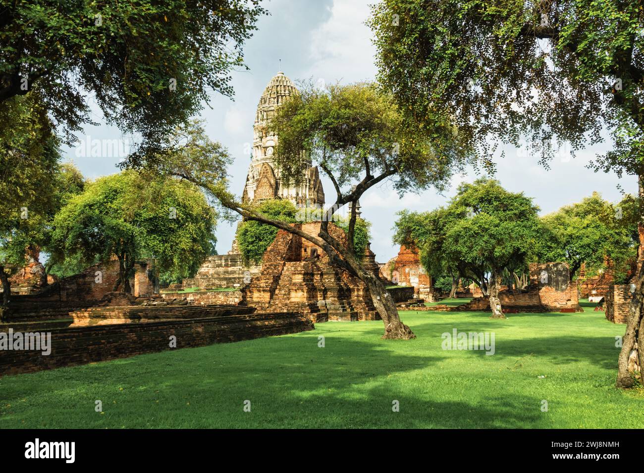 Wat Ratchaburana im Ayutthaya Historical Park, Ayutthaya, Thailand. UNESCO-Weltkulturerbe. Stockfoto
