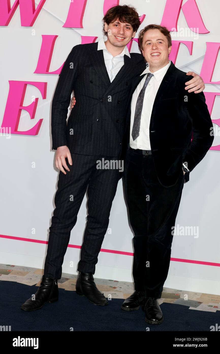 London, Großbritannien. Februar 2024. Jordan Sangha und Henry Southan besuchen die Wicked Little Letters European Premiere im Odeon Luxe am Leicester Square, London. (Foto: Cat Morley/SOPA Images/SIPA USA) Credit: SIPA USA/Alamy Live News Stockfoto