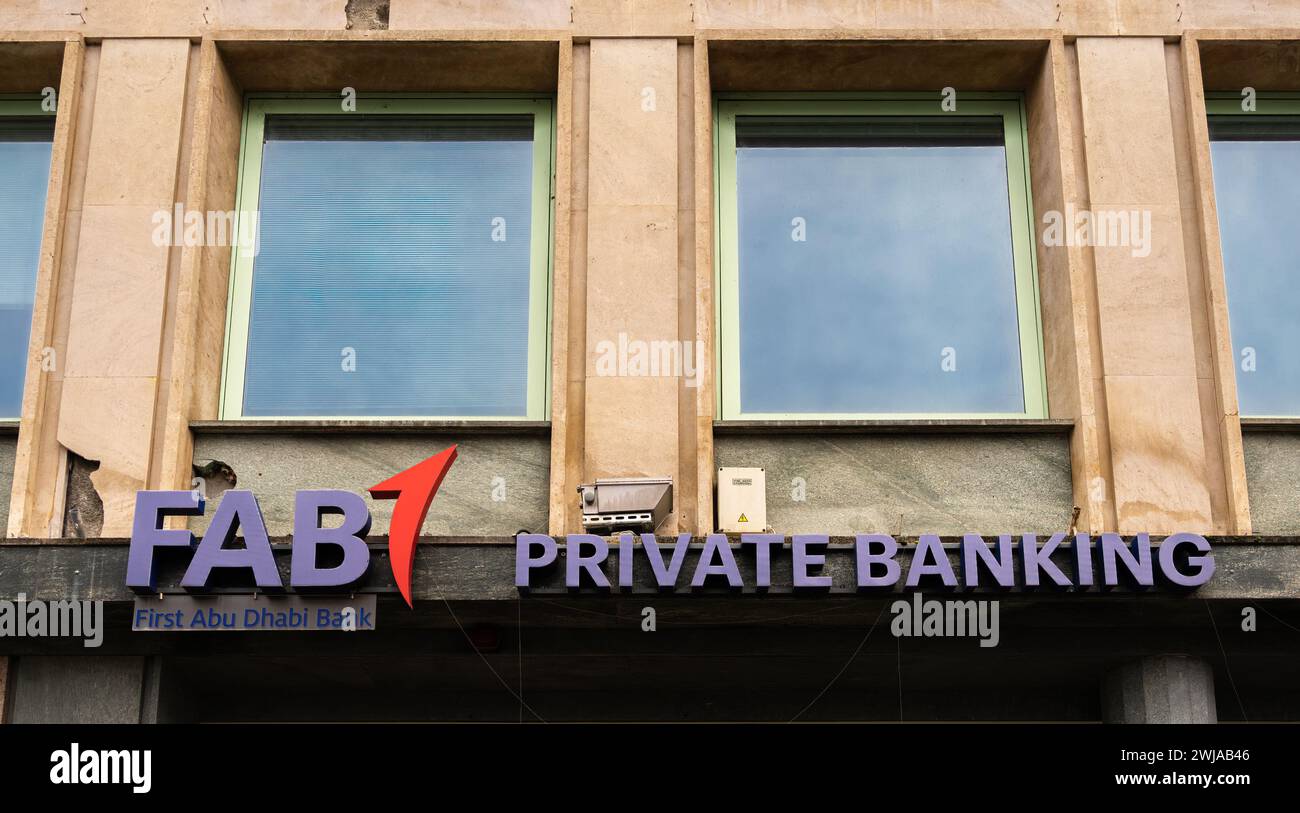 Genf, Schweiz - 3. Februar 2024: FAB - First Abu Dhabi Bank - Private Banking Stockfoto