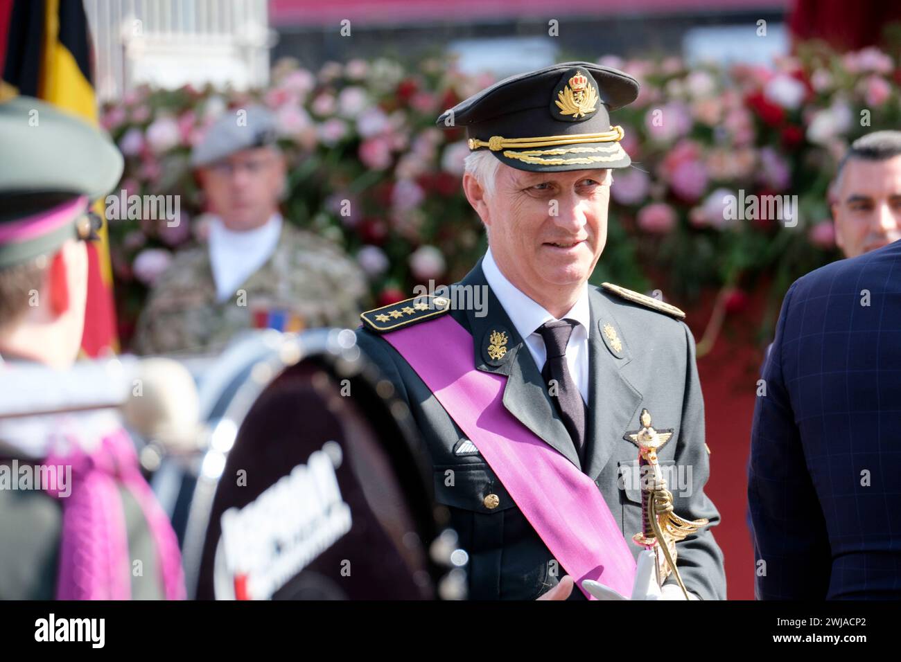 Belgien, Brüssel: Die belgische Königsfamilie anlässlich des Nationalfeiertags am 21. Juli 2023. König Philippe von Belgien, der beim Militär anwesend ist Stockfoto