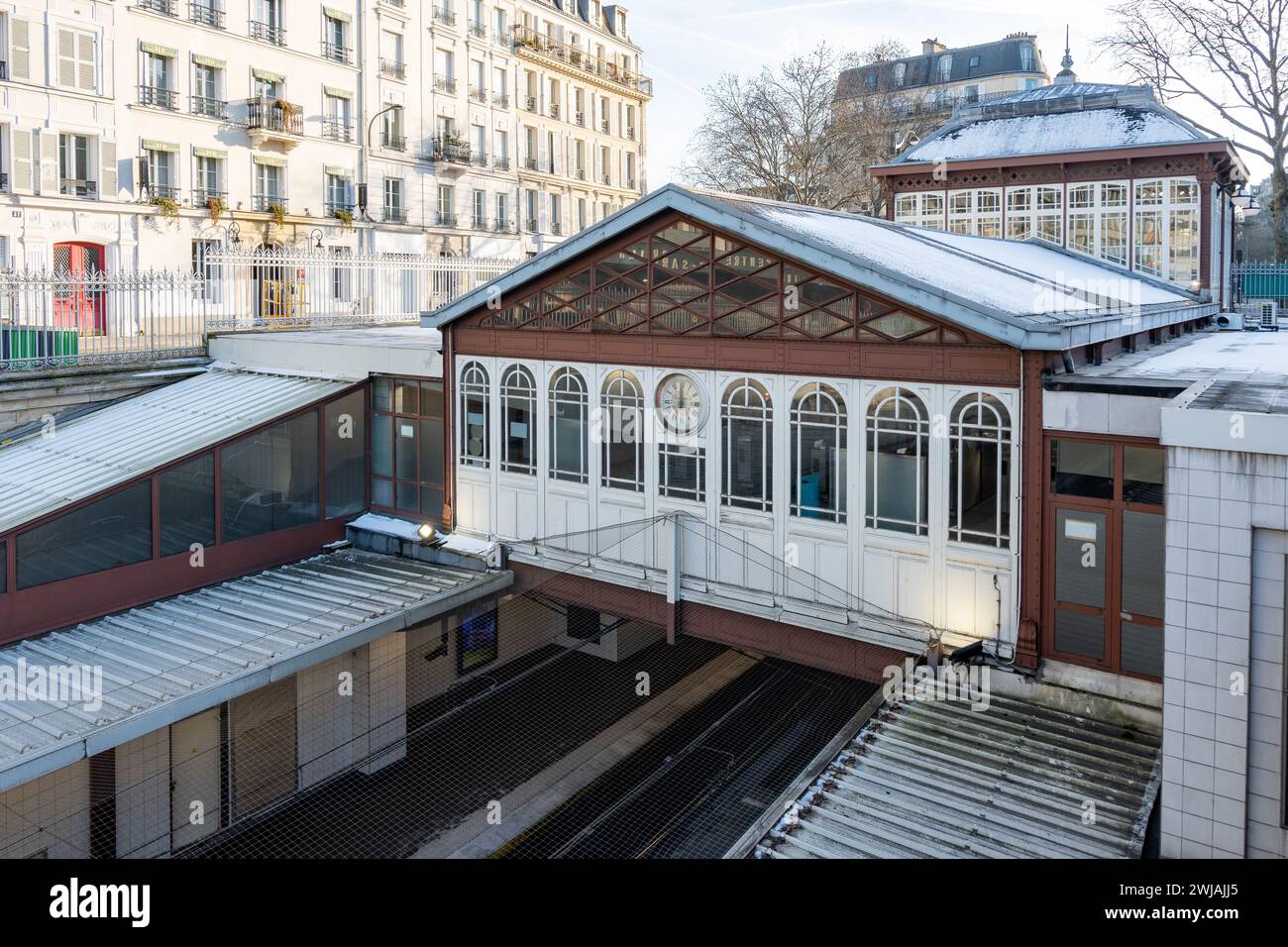 Paris, Frankreich, die Architektur des Bahnhofs Port Royal RER im 5. Arrondissement von Paris, nur Editorial. Stockfoto