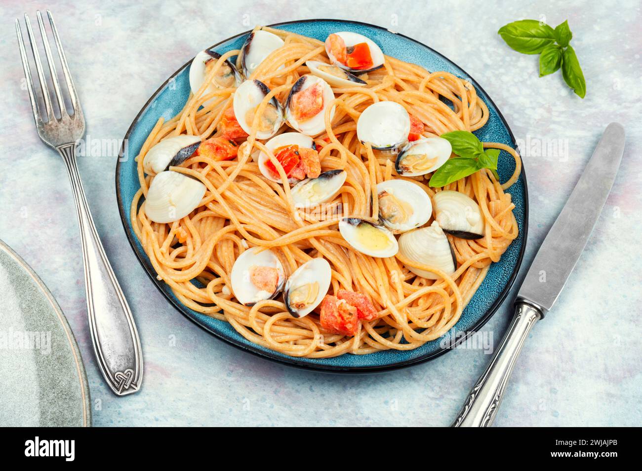Nudeln mit Meeresfrüchten und Muscheln und Spaghetti Stockfoto