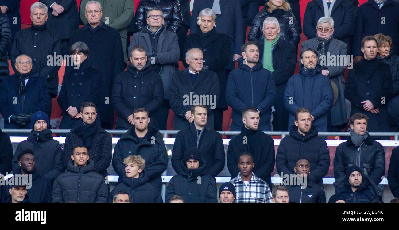 Mittlere Reihe: Felix Magath , Joachim Jogi Löw , Hansi Flick , Hermann Gerland , Robert Kovac , Niko Kovac , Julian Nagelsmann / Trauerfeier Gedenkfeier für Franz Beckenbauer in der Allianz Arena des FC Bayern in München / Datum: 19.01.2024 / *** mittlere Reihe Felix Magath , Joachim Jogi Löw , Hansi Flick , Hermann Gerland , Robert Kovac , Niko Kovac , Julian Nagelsmann Gedenkgottesdienst für Franz Beckenbauer in der Allianz Arena des FC Bayern in München am 19. Januar 2024 Stockfoto