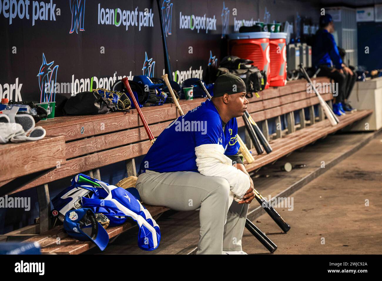 MIAMI, FLORIDA - 1. FEBRUAR: Luis Ramírez von Gigantes de Rivas aus Nicaragua, während eines Spiels zwischen Nicaragua und Puerto Rico im loanDepot Park als Teil der Serie del Caribe 2024 am 1. Februar 2024 in Miami, Florida. (Foto: Luis Gutierrez/Norte Photo) Stockfoto