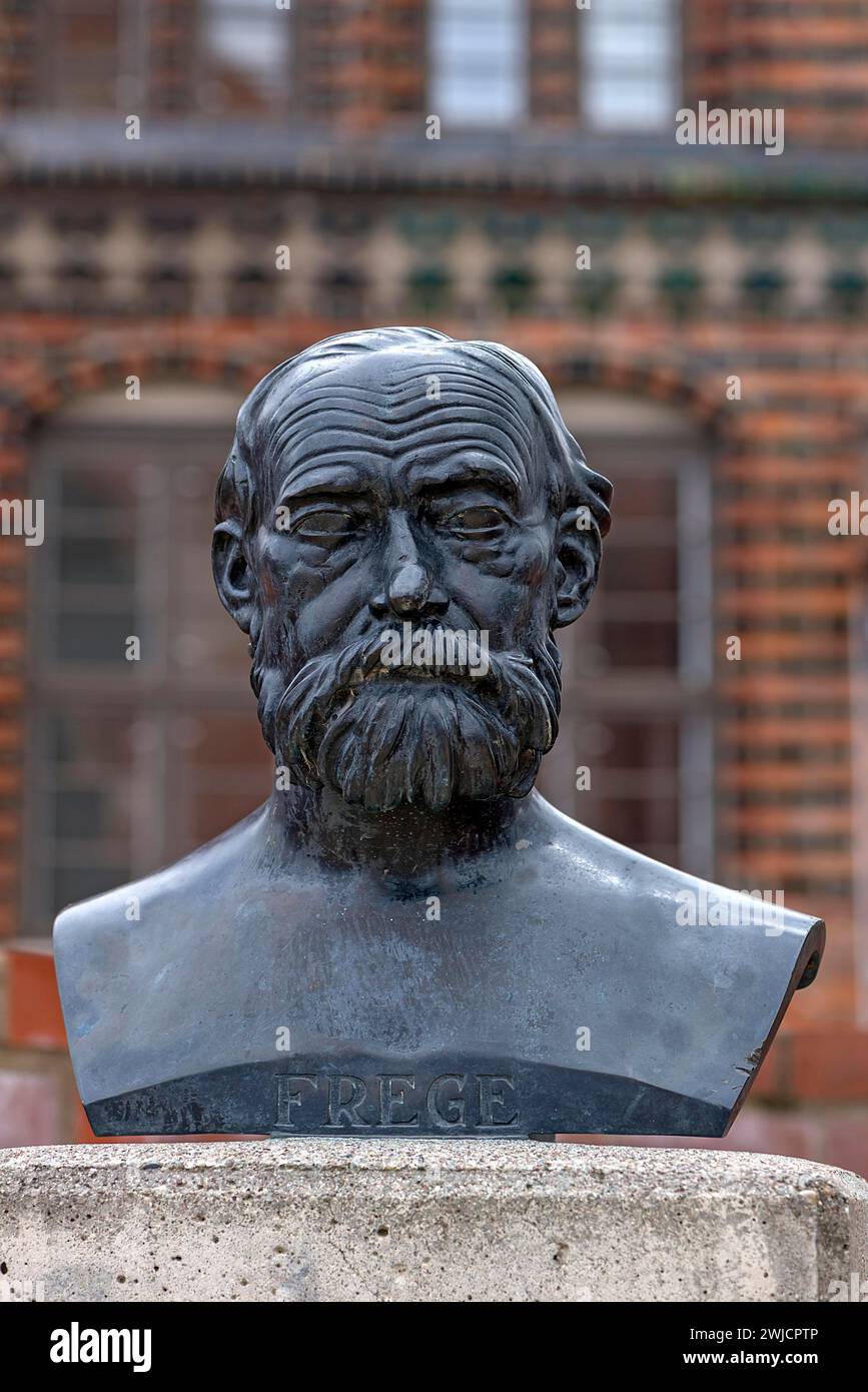 Büste von Friedrich Ludwig Gottlob Frege, 1848–1925, war ein deutscher Logiker, Mathematiker und Philosoph. Wismar, Mecklenburg-Vorpommern Stockfoto