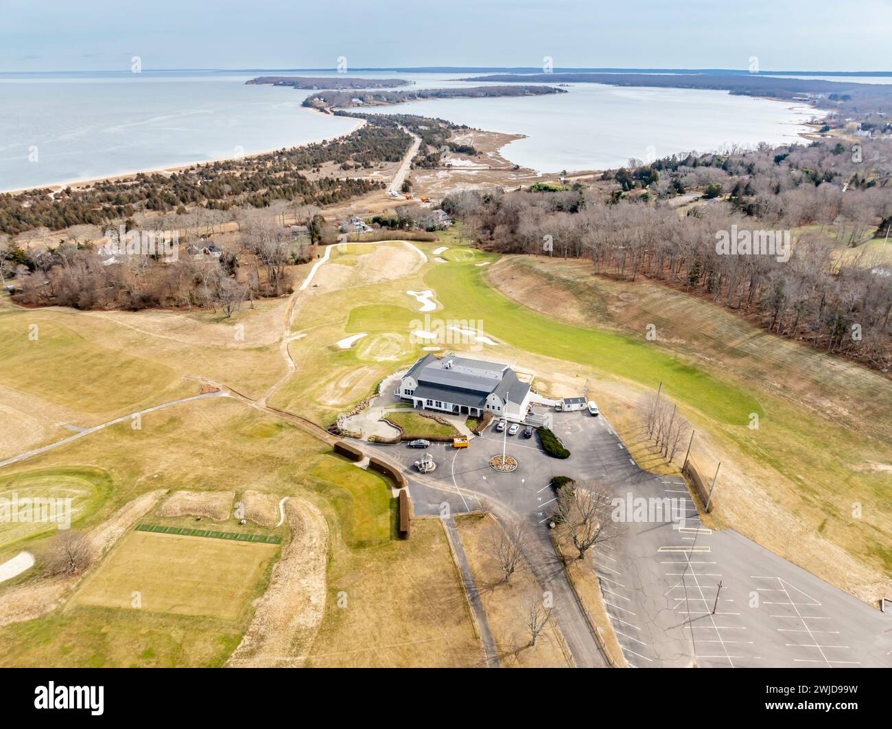 Luftaufnahme des Wintertages im Gardiners Bay Country Club in Shelter Island, NY Stockfoto